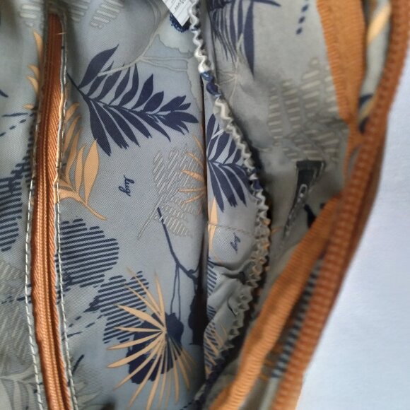 Burnt Orange Lug Quilted RFID Convertible Crossbody- Switch - Picture 5 of 9